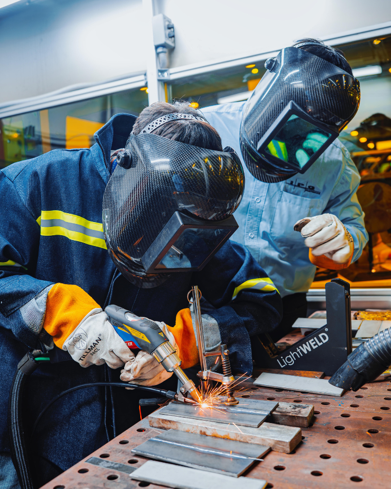 LightWELD Handheld Laser Welding Demonstration