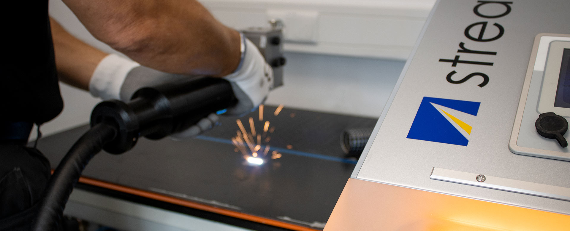 ハンドヘルド・レーザ洗浄機