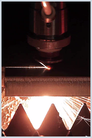 fiber laser cutting thick metal